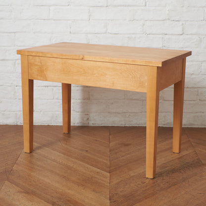 サイドテーブル