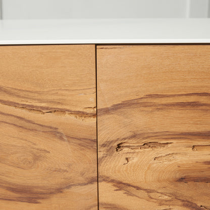 萵苣の木 サイドボード