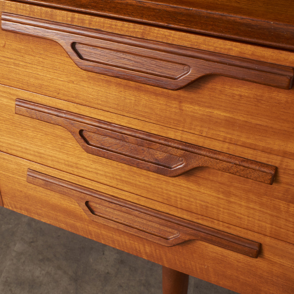 イギリス ヴィンテージ ハイサイドボード