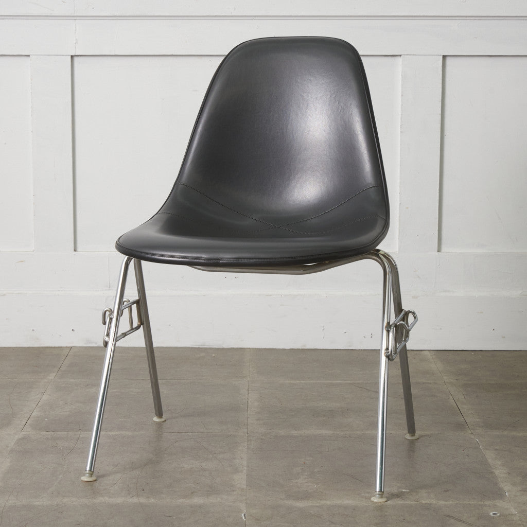 2/2 イームズ　スタッキングベース　サイドシェルチェア　ハーマンミラー サイドシェルチェア スタッキングベース – rocca rocca