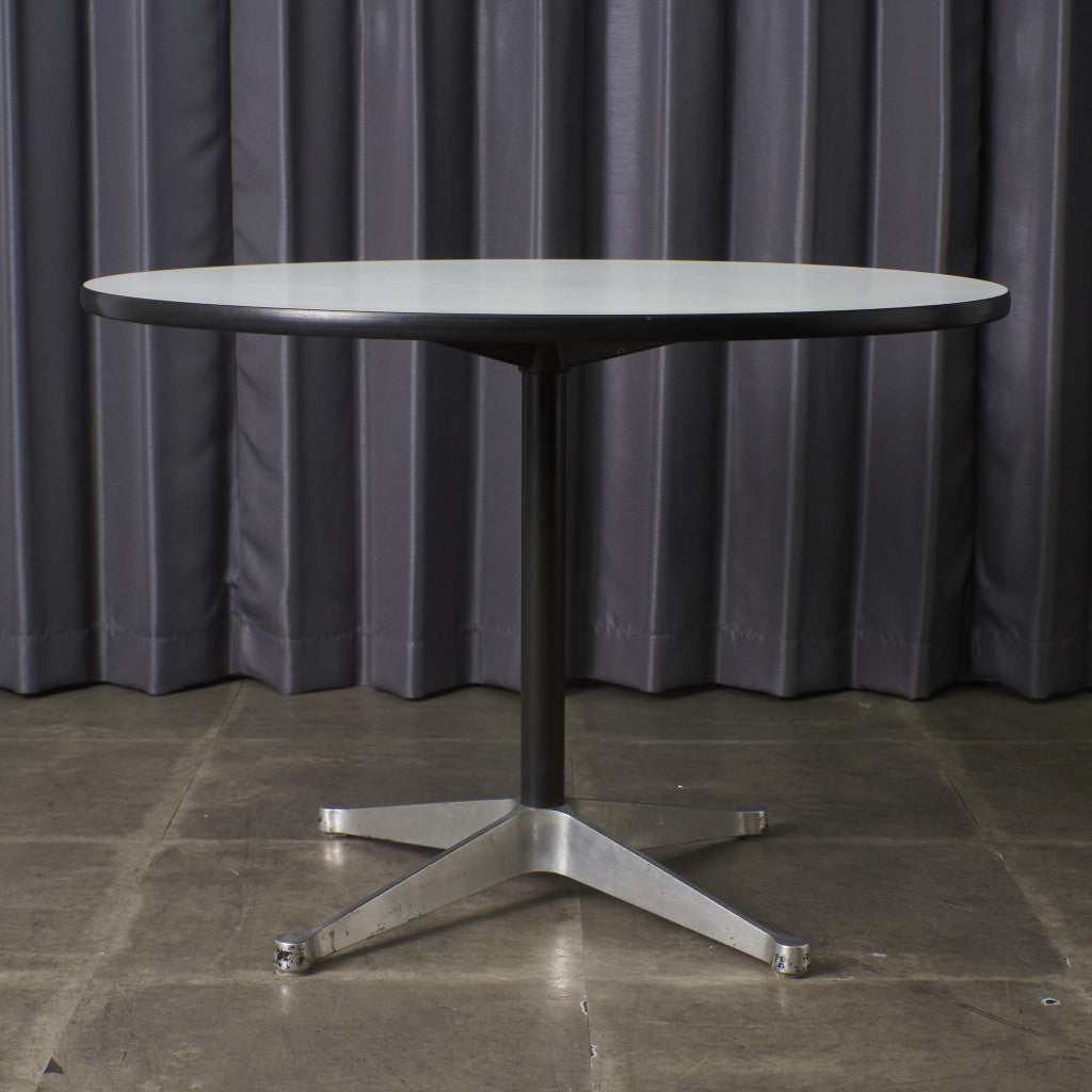 イームズ コントラクトベース ラウンドテーブル