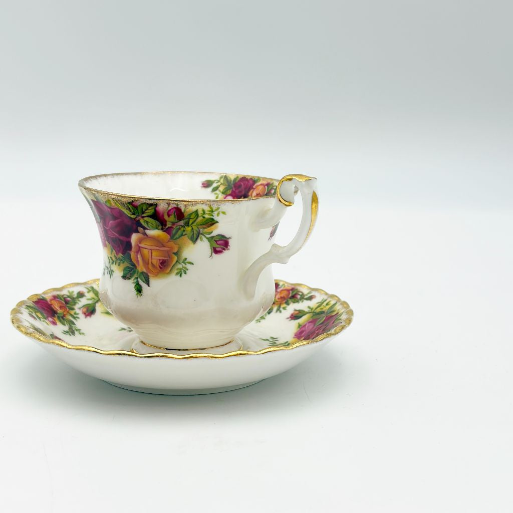 オールドカントリーローズ カップ＆ソーサー