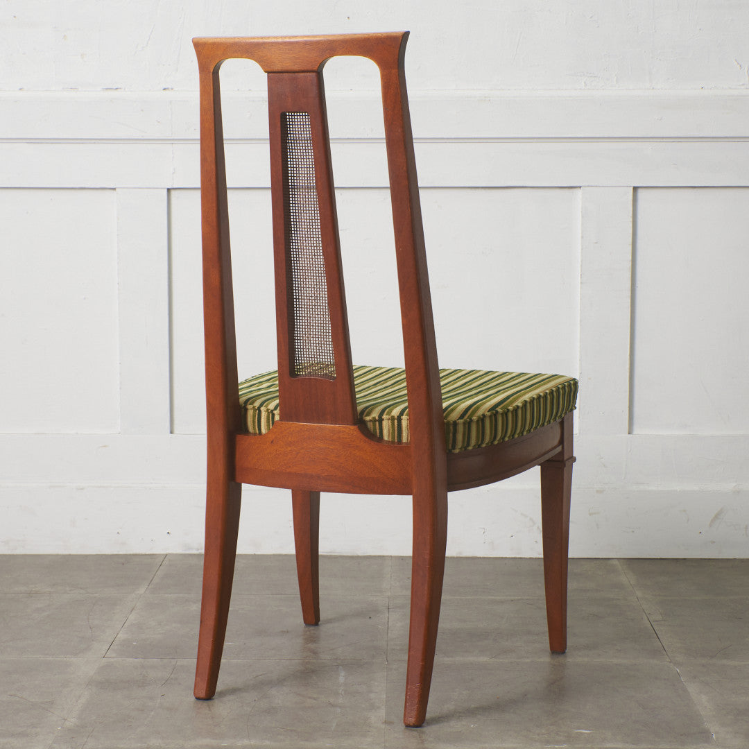 TRIUNE サイドチェア