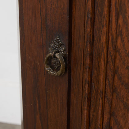 英国クラシック オーク材 コーナーキャビネット