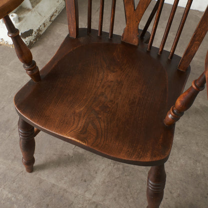 英国アンティーク ホイールバックウィンザーアームチェア