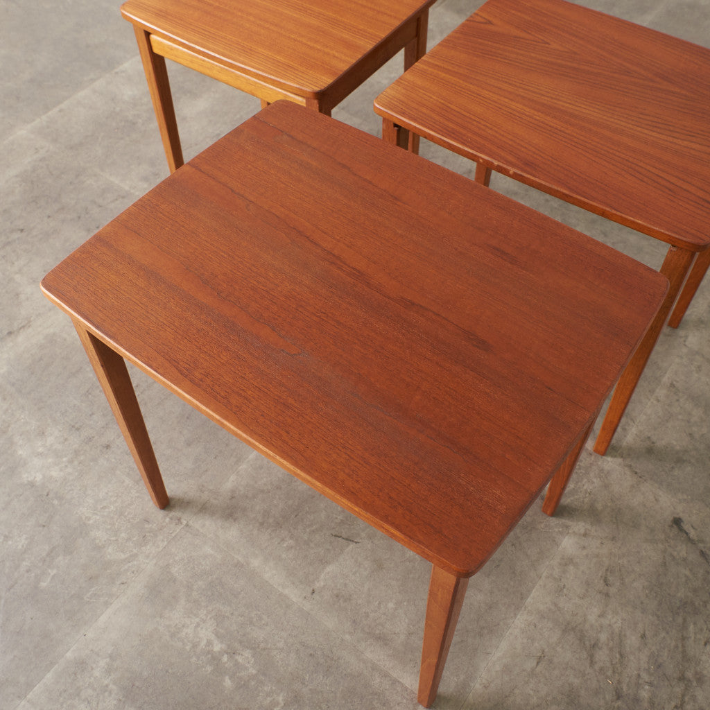 英国ヴィンテージ ネストテーブル