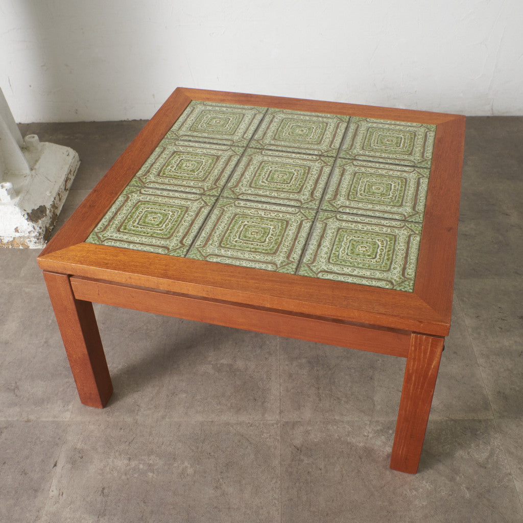 デンマーク製 ヴィンテージ タイルトップ コーヒーテーブル