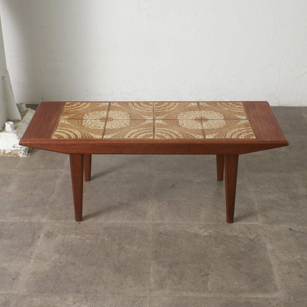 ヴィンテージ タイルトップ コーヒーテーブル