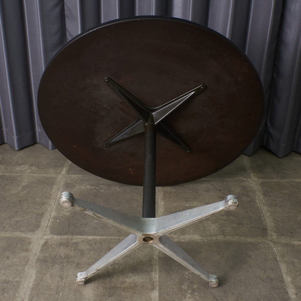 イームズ コントラクトベース ラウンドテーブル