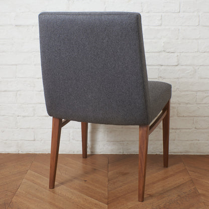 Brasilia ダイニングチェア / 張替済