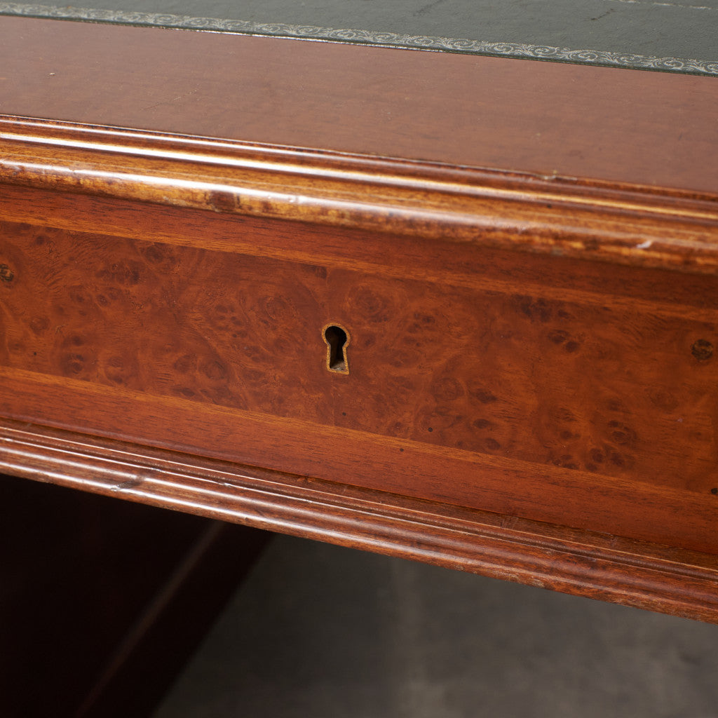 スペイン製 クラシック 両袖デスク