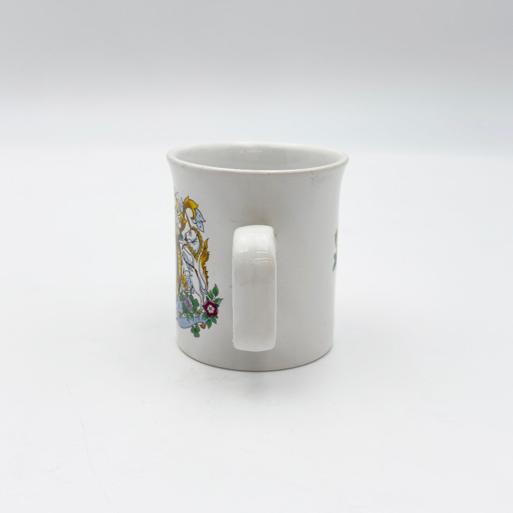 エリザベス女王 シルバージュビリー マグカップ