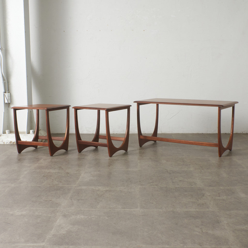 Astro ネストコーヒーテーブル