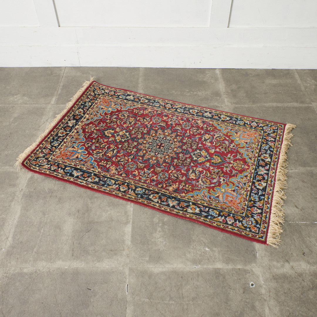 ウール製 手織りラグ