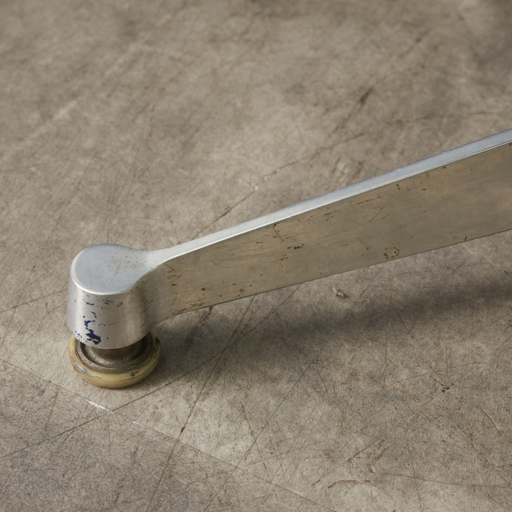 イームズ コントラクトベース テーブル