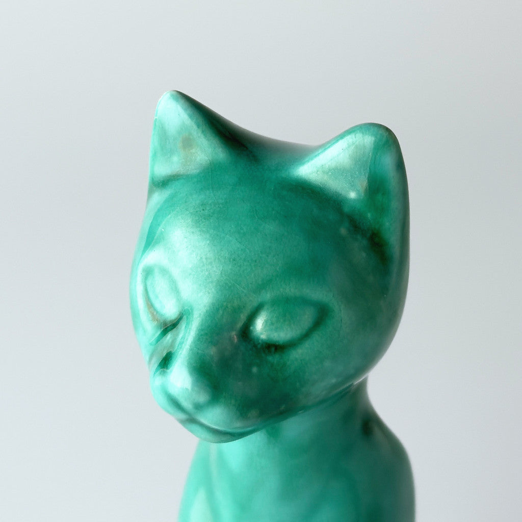 貴重 レア レトロ ヴィンテージ 猫 置物 ポルトガル製 アンティーク 緑色 英国ヴィンテージ 猫のオブジェ｜rocca rocca