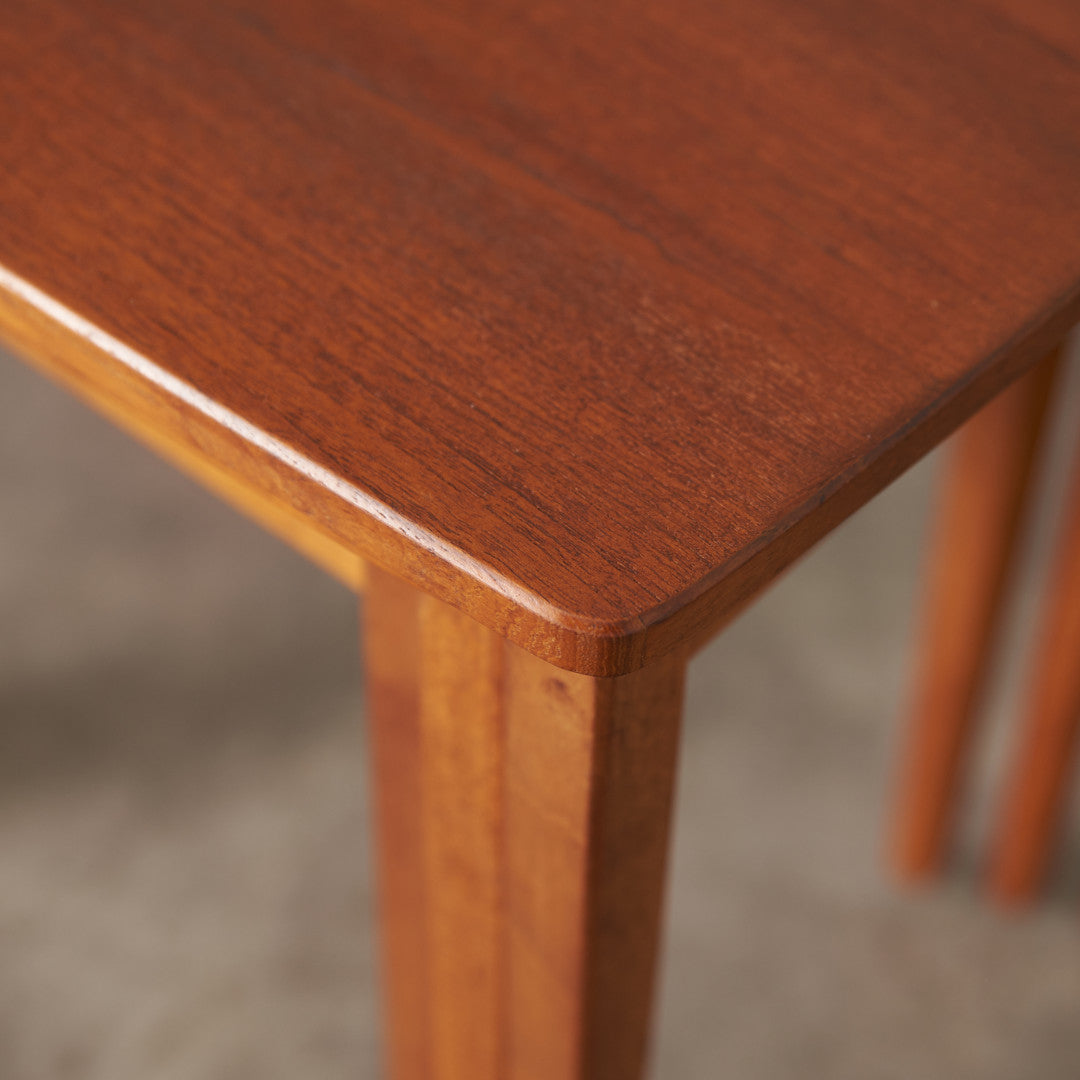 英国ヴィンテージ ネストテーブル