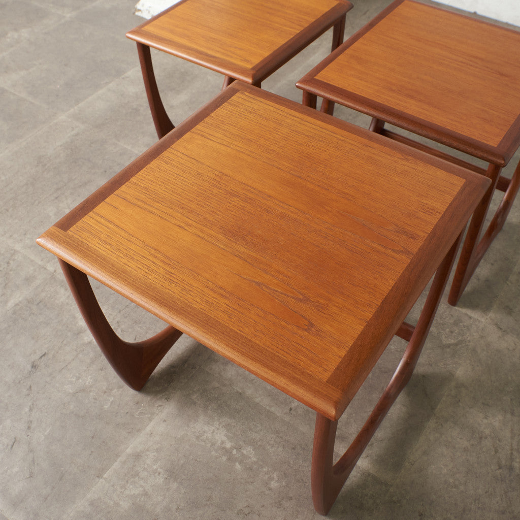 Astro ネストテーブル