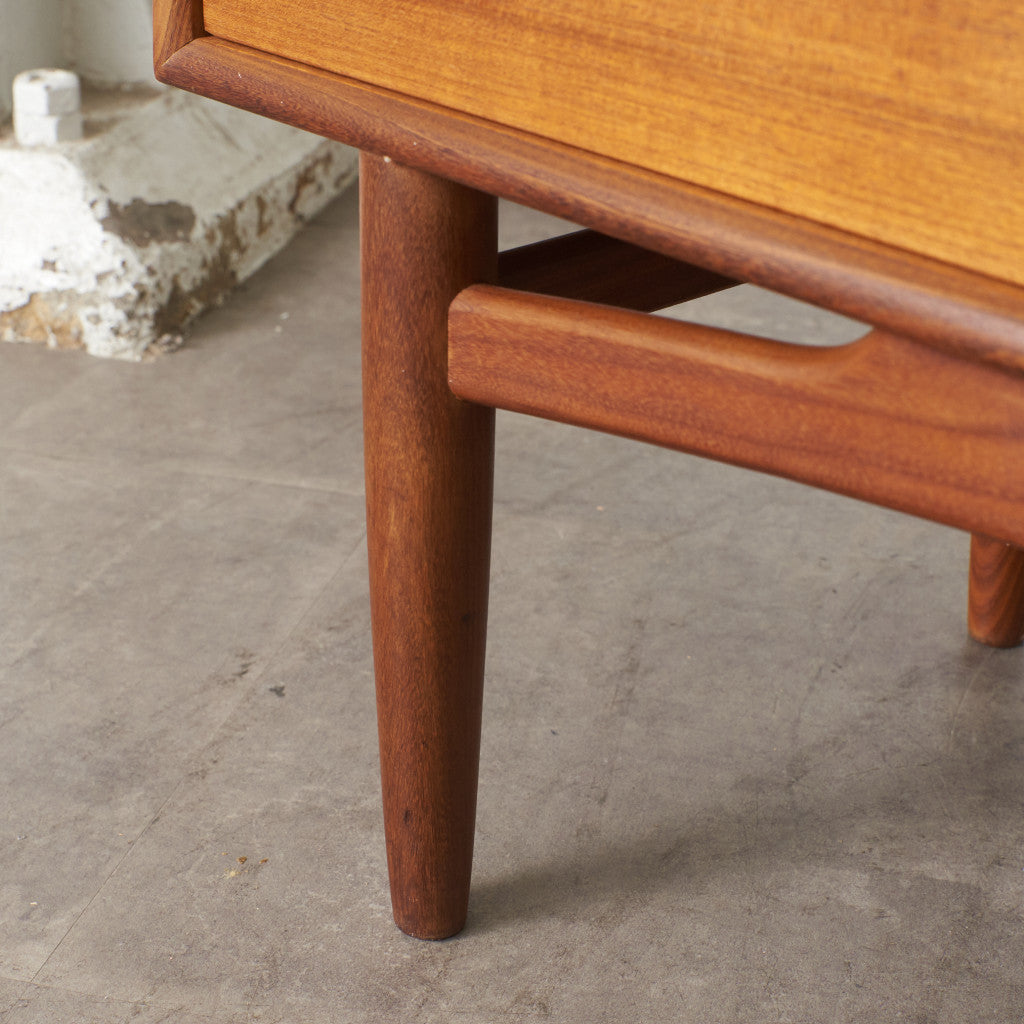 Brasilia ハイサイドボード (4056)