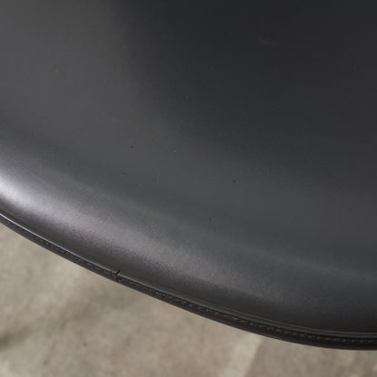 サイドシェルチェア スタッキングベース