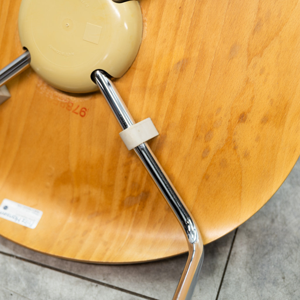 セブンチェア / フロントパディング