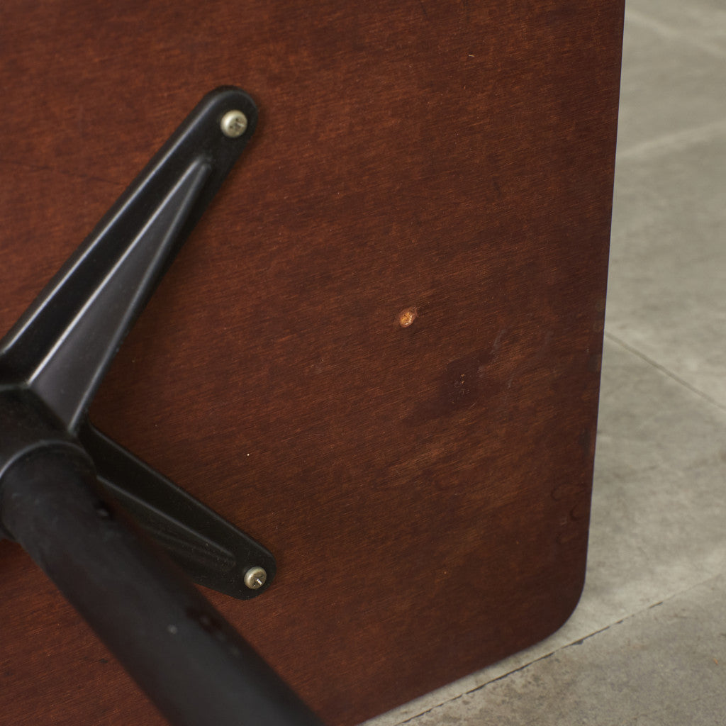 イームズ コントラクトベース テーブル