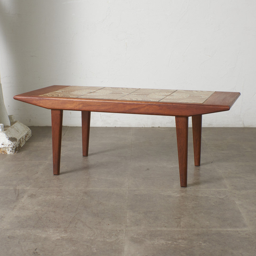 ヴィンテージ タイルトップ コーヒーテーブル｜rocca rocca