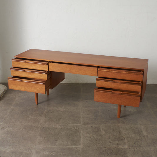 ヴィンテージ ドレッシングデスク / 両袖デスク