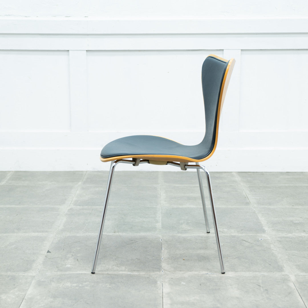 セブンチェア / フロントパディング