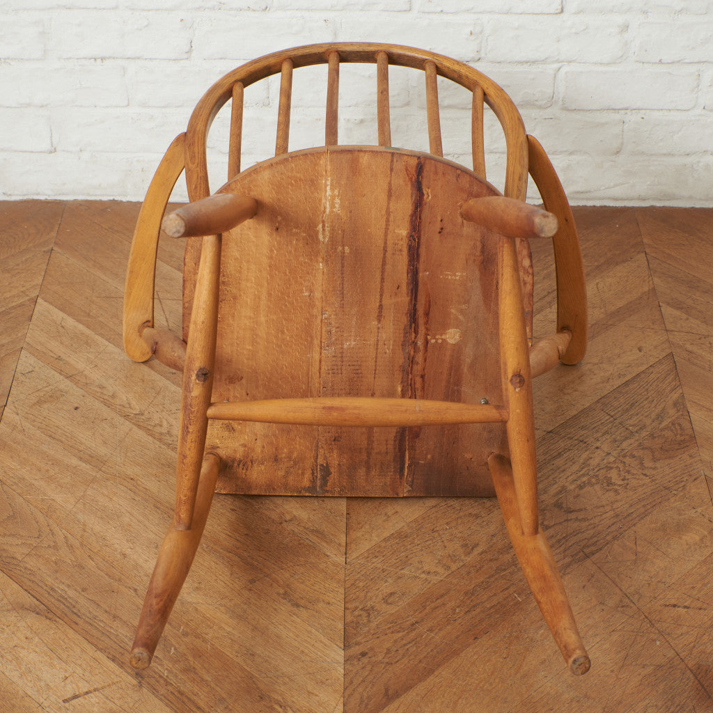 アーコール　フープバックアームチェア フープバックアームチェア｜アーコール ERCOL｜ルシアン