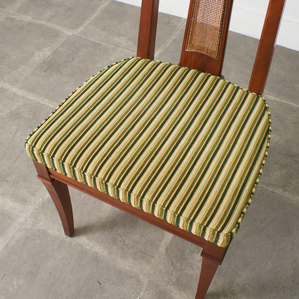 TRIUNE サイドチェア