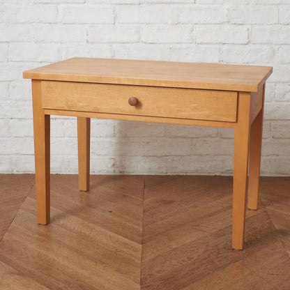 サイドテーブル