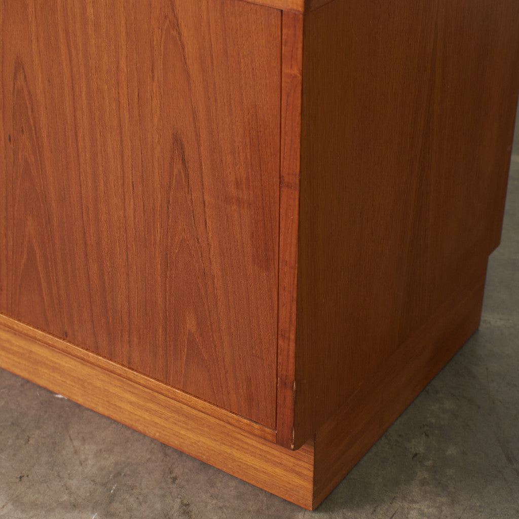 Fresco ヴィンテージ サイドボード