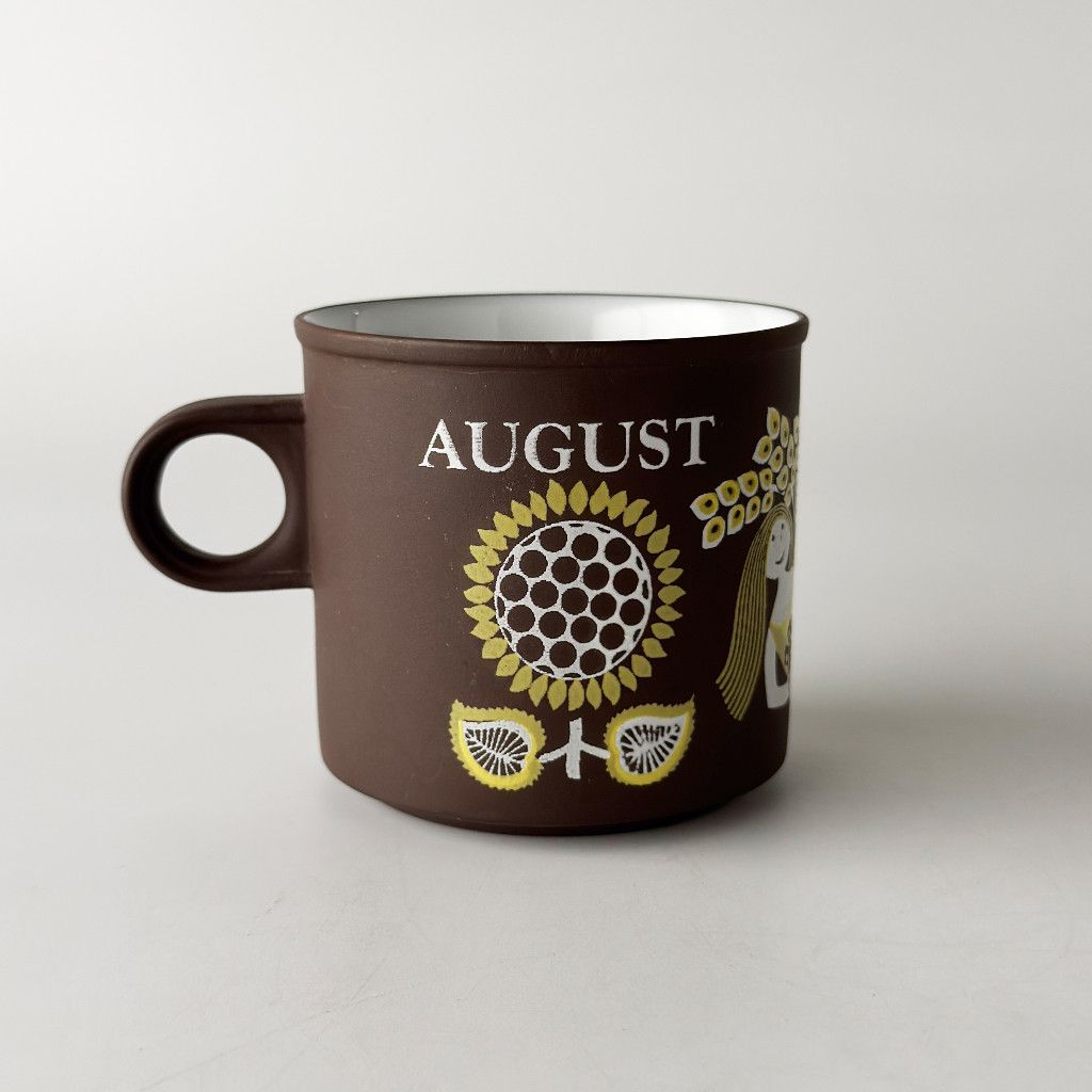 Love mug ラブマグ AUGUST 8月