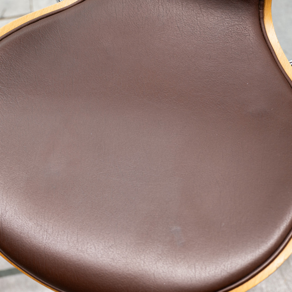 セブンチェア / フロントパディング