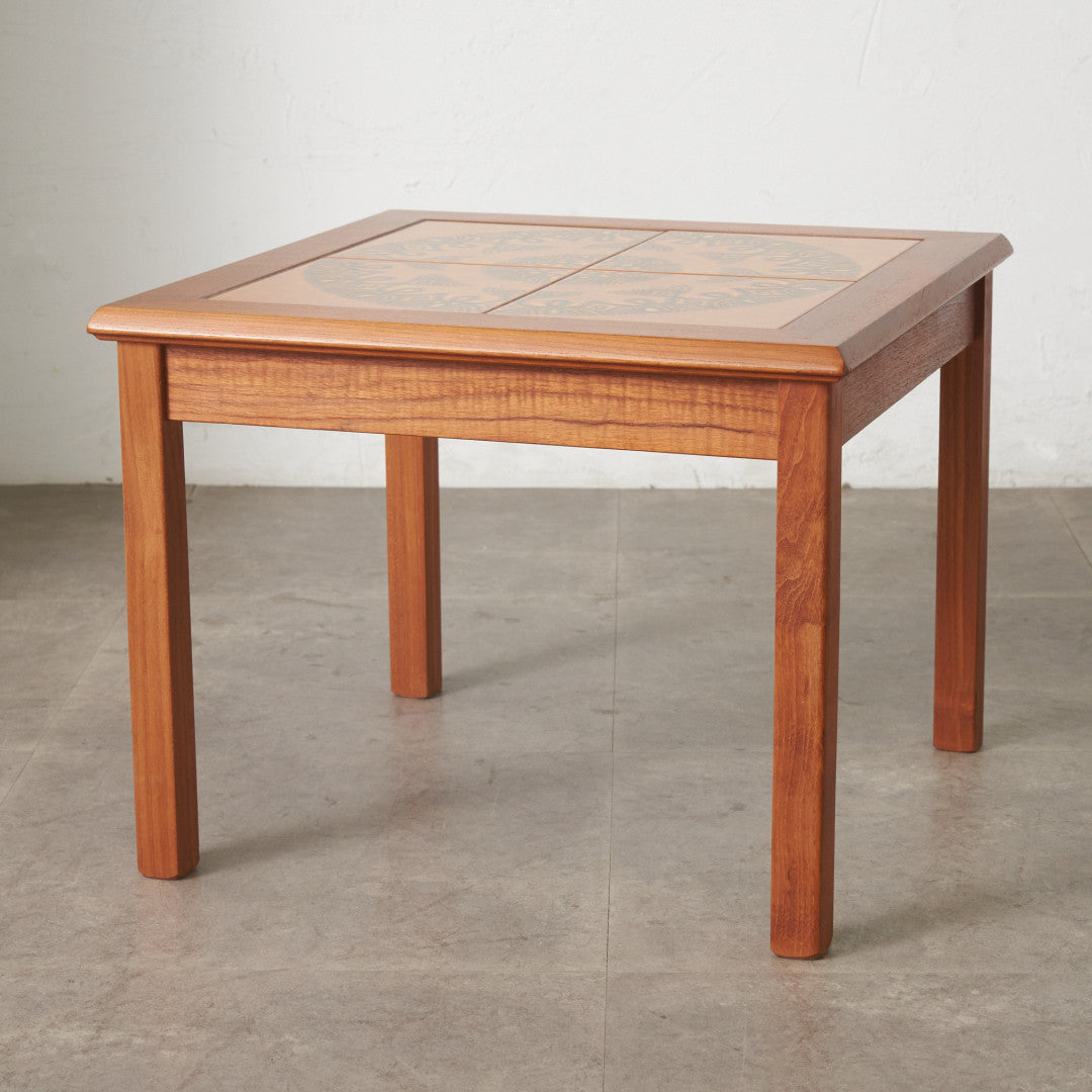 ヴィンテージ アンティーク　タイルトップ　コーヒーテーブル　ローテーブル TRIOH】タイルトップ ローテーブル – TIME HYPE