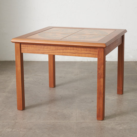 デンマーク製 ヴィンテージ タイルトップ コーヒーテーブル