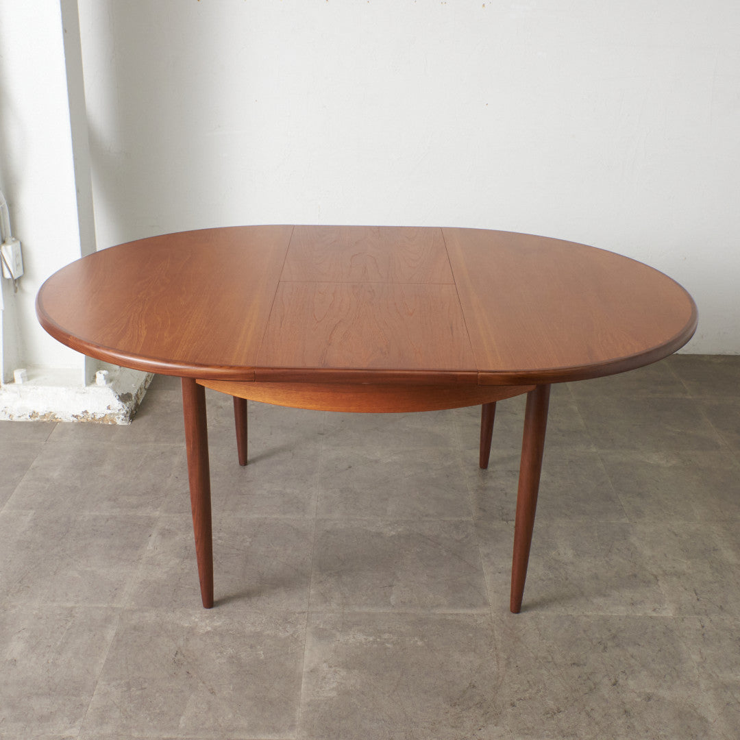 エクステンション ラウンドダイニングテーブル