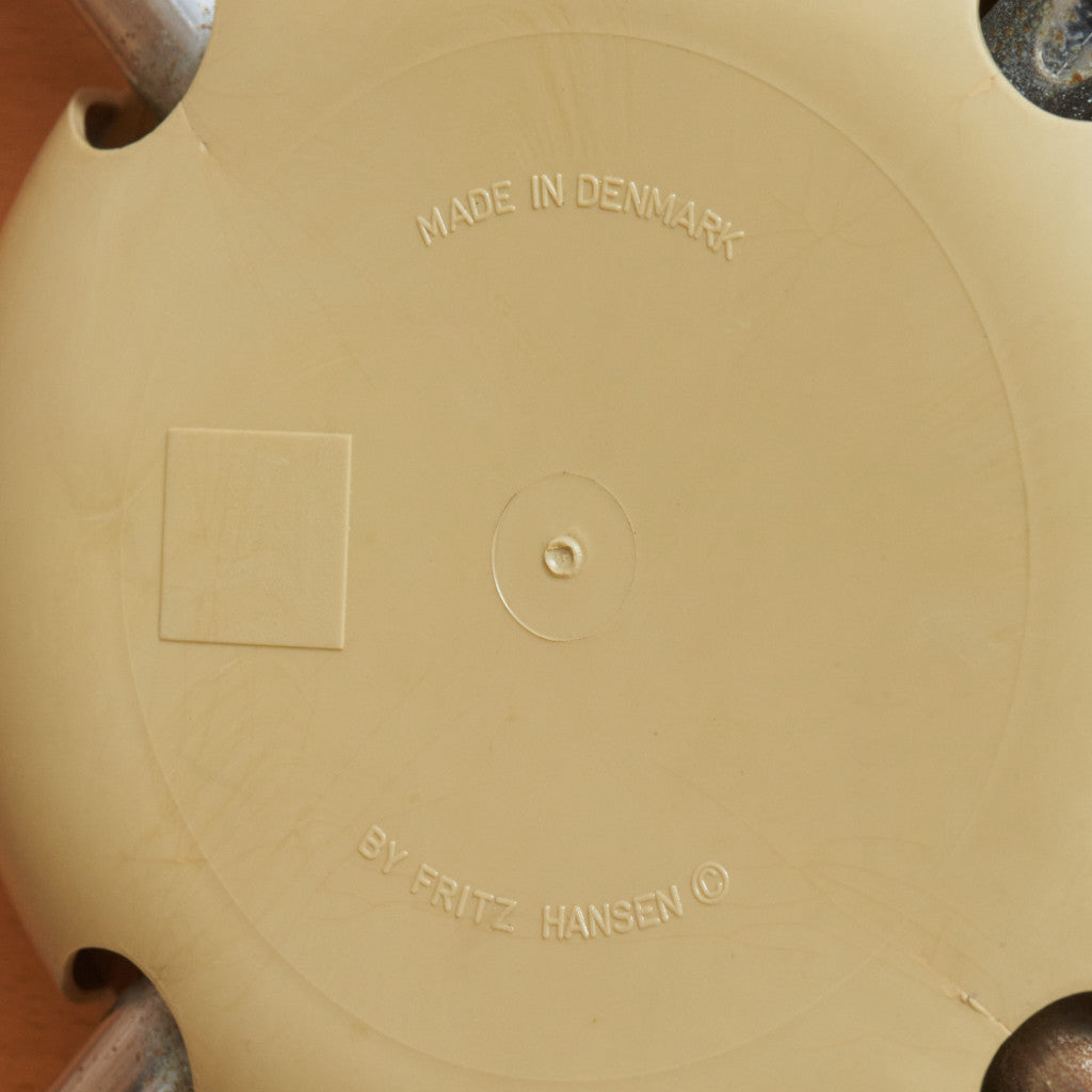 セブンチェア / フロントパディング