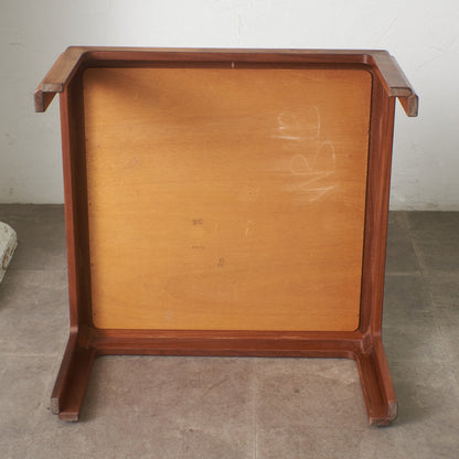 タイルトップ コーヒーテーブル