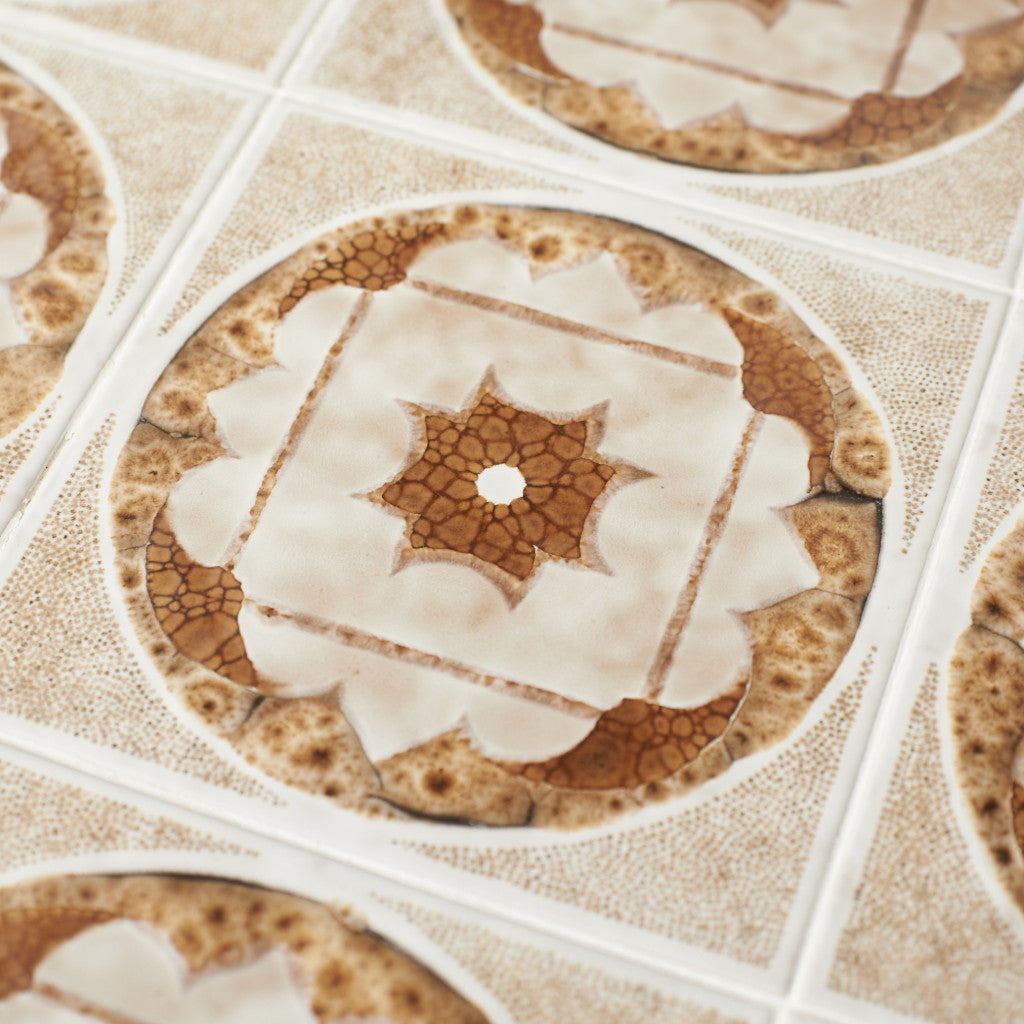 タイルトップ コーヒーテーブル