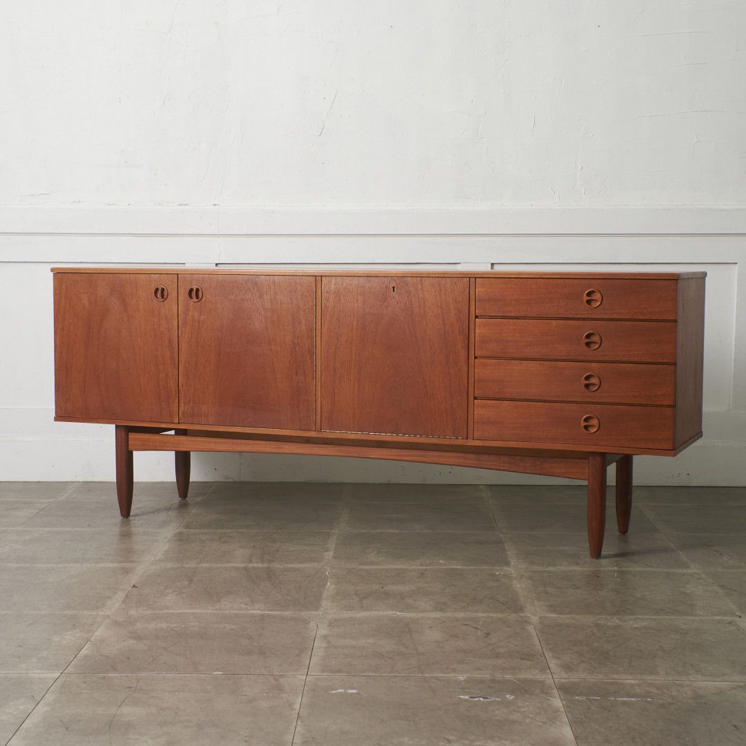 イギリス ヴィンテージ サイドボード