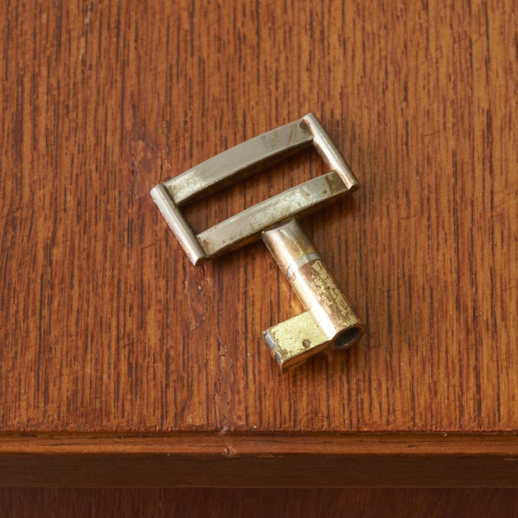 イギリス ヴィンテージ サイドボード