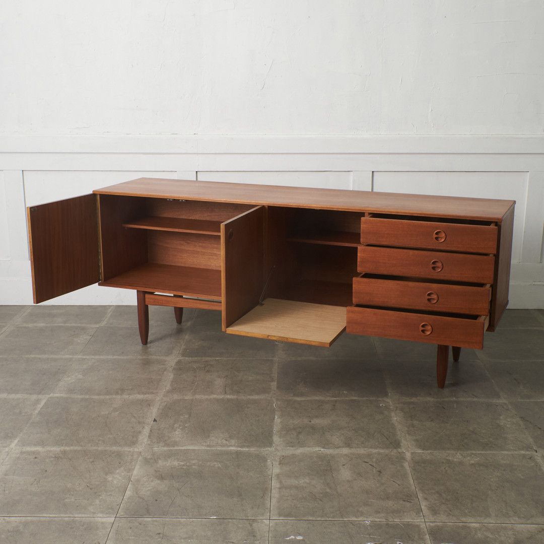 イギリス ヴィンテージ サイドボード