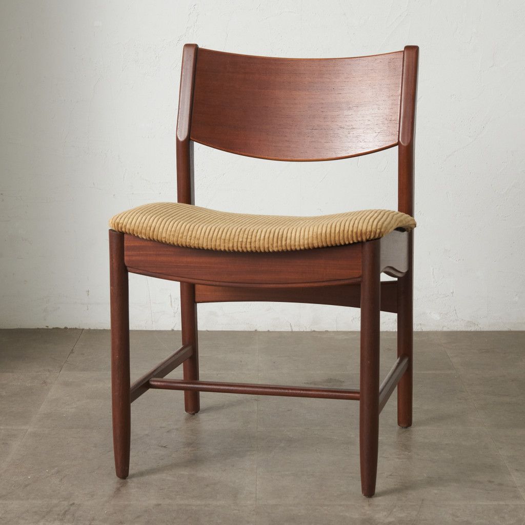 英国ヴィンテージ ダイニングチェア / 張替済