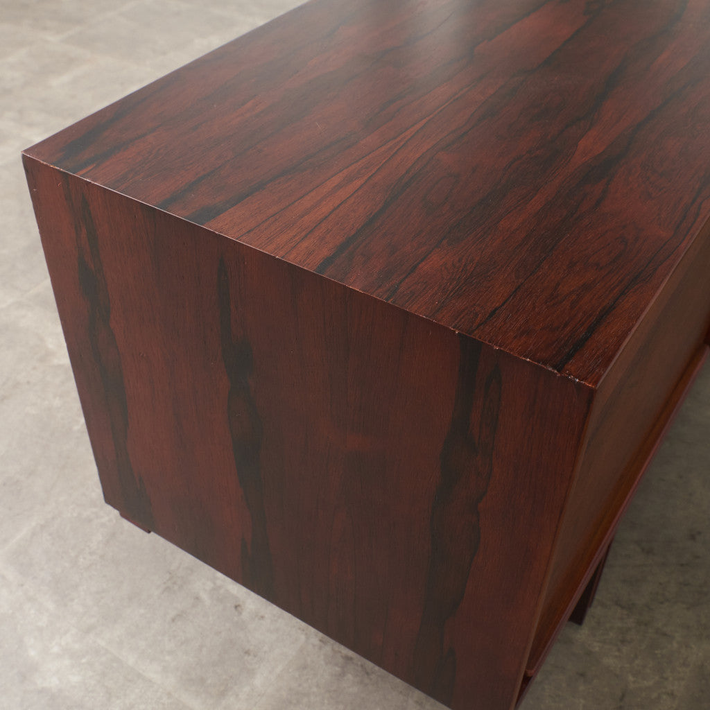 ブラジリアンローズウッド材 蛇腹扉 サイドボード