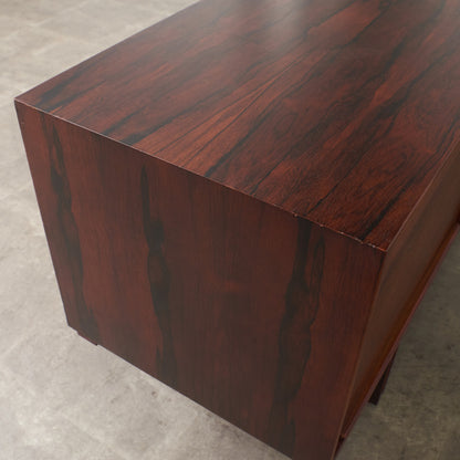 ブラジリアンローズウッド材 蛇腹扉 サイドボード
