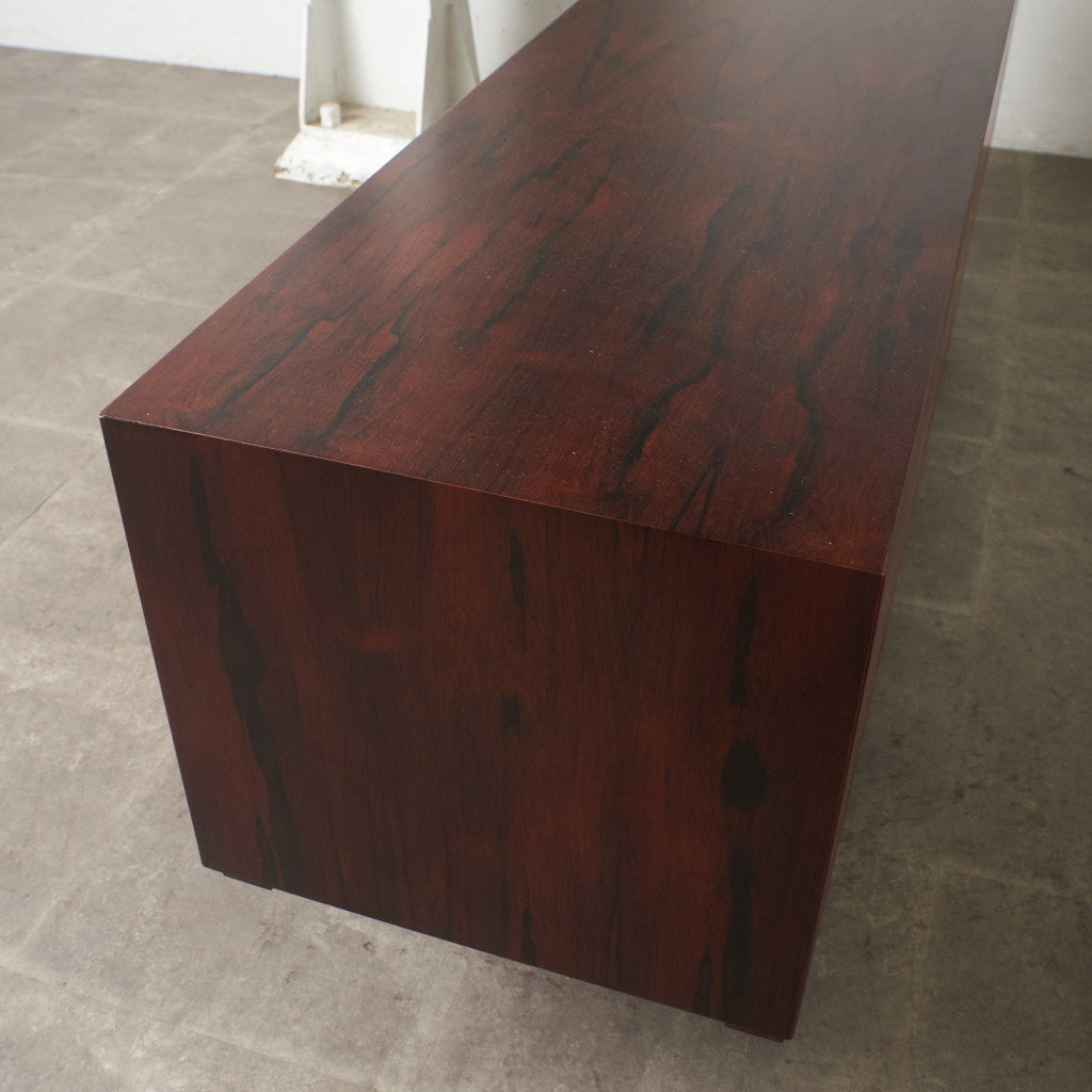 ブラジリアンローズウッド材 蛇腹扉 サイドボード