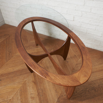 astro オーバルコーヒーテーブル