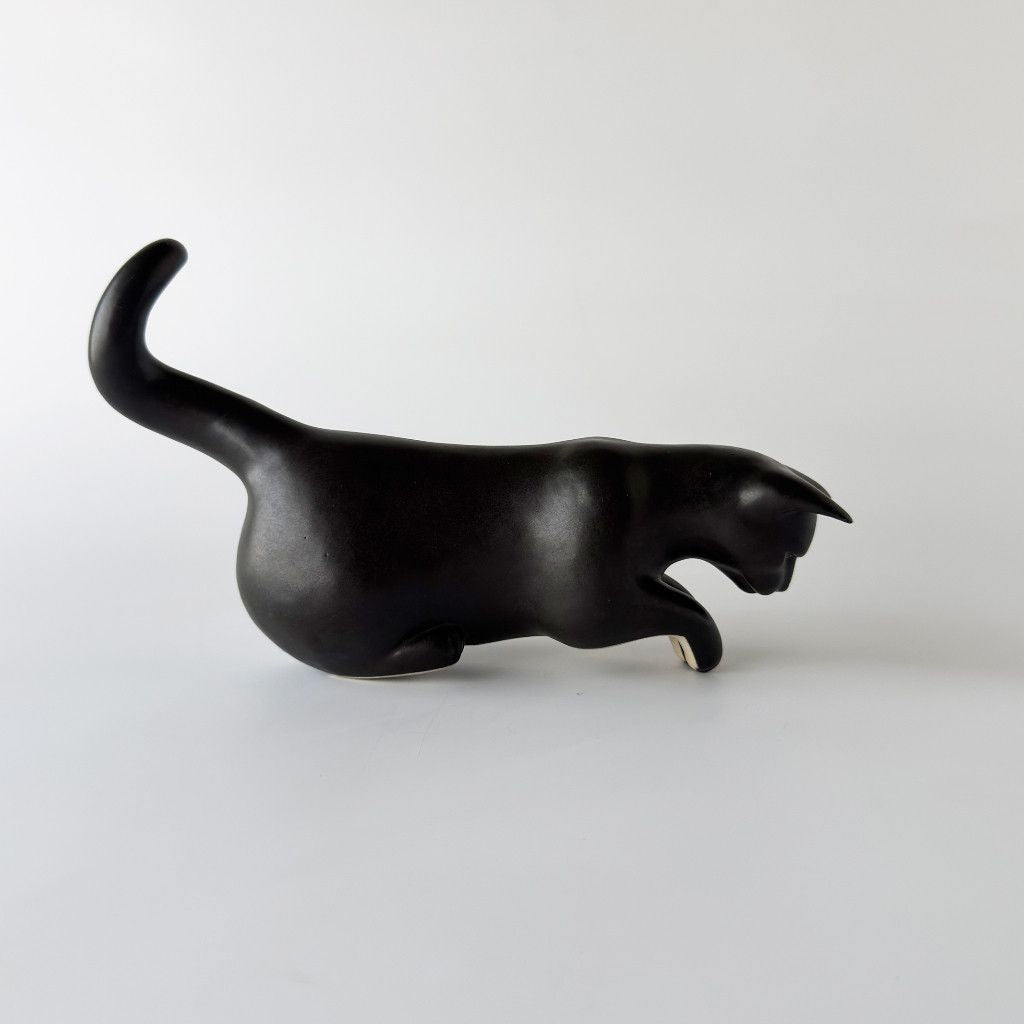 英国ヴィンテージ 黒猫のフィギュリン